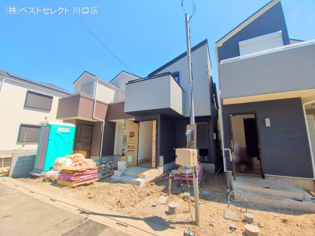 埼玉県川口市芝宮根町の新築戸建て外構写真 2025年7月28日撮影