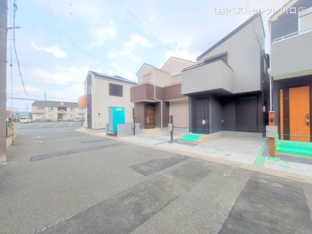 埼玉県川口市芝宮根町の新築戸建て外構写真 2025年9月9日撮影