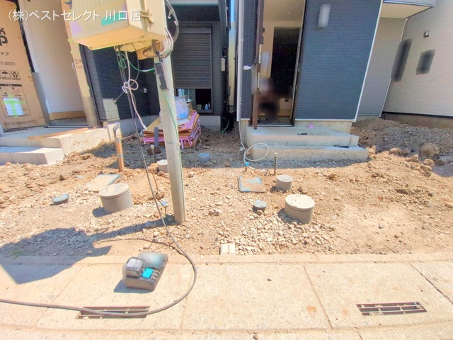 埼玉県川口市芝宮根町の新築戸建て外構写真 2025年7月28日撮影