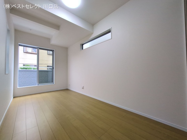 埼玉県川口市芝宮根町の新築戸建て居室メイン写真 2025年10月15日撮影