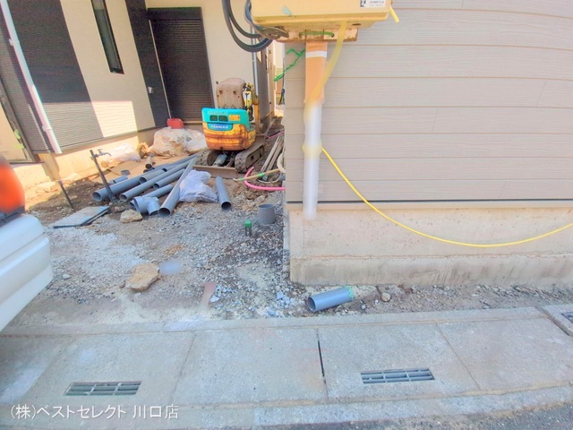 埼玉県川口市芝宮根町の新築戸建て外構写真 2025年7月28日撮影