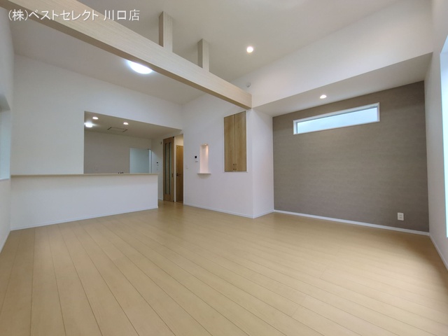 埼玉県川口市芝宮根町の新築戸建てリビング写真 2025年10月15日撮影