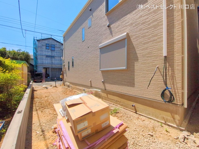 埼玉県川口市芝宮根町の新築戸建て外構写真 2025年7月28日撮影