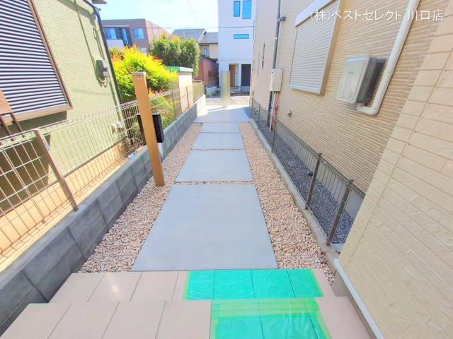 埼玉県川口市芝宮根町の新築戸建て完成写真 2025年10月1日撮影