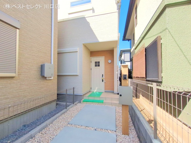 埼玉県川口市芝宮根町の新築戸建て完成写真 2025年10月1日撮影