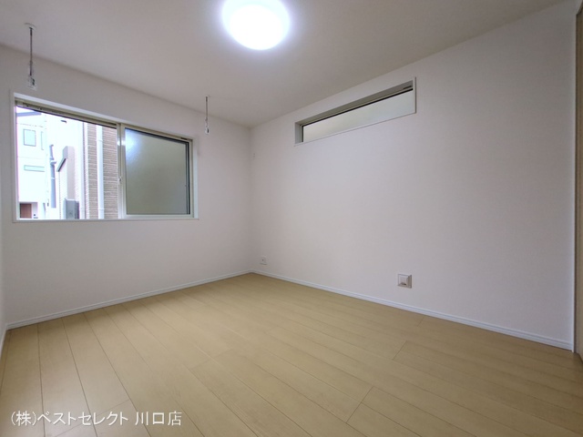 埼玉県川口市芝宮根町の新築戸建て居室メイン写真 2025年10月15日撮影