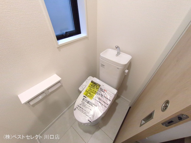 埼玉県川口市芝宮根町の新築戸建てトイレ写真 2025年10月15日撮影
