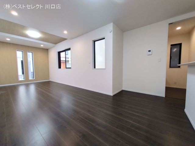 埼玉県川口市芝宮根町の新築戸建て内装写真 2025年10月15日撮影
