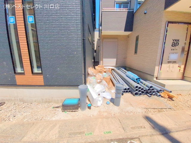 埼玉県川口市芝宮根町の新築戸建て外構写真 2025年7月28日撮影