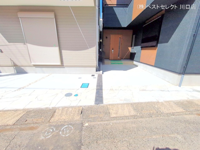 埼玉県川口市芝宮根町の新築戸建て完成写真 2025年10月1日撮影