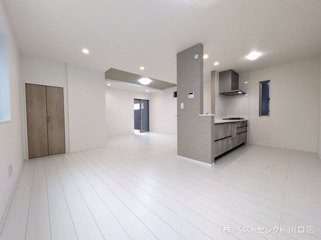 埼玉県川口市芝宮根町の新築戸建て内装写真 2025年10月15日撮影