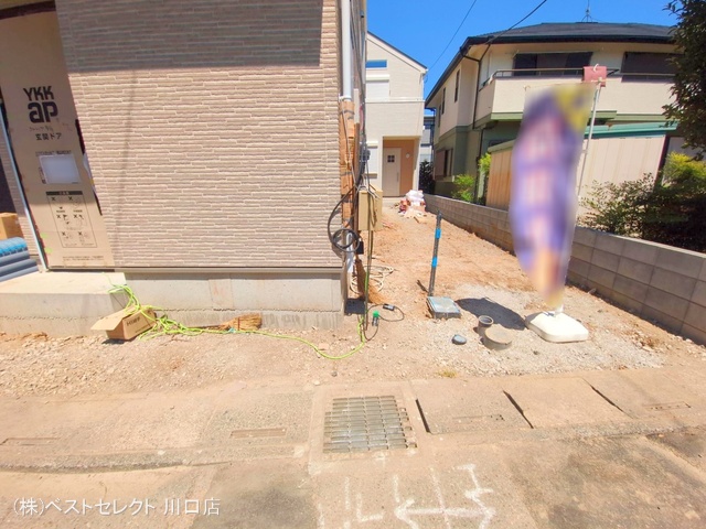 埼玉県川口市芝宮根町の新築戸建て外構写真 2025年7月28日撮影