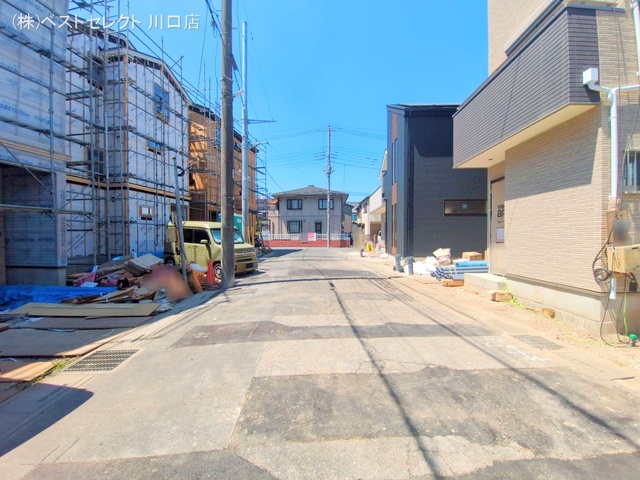 埼玉県川口市芝宮根町の新築戸建て外構写真 2025年7月28日撮影