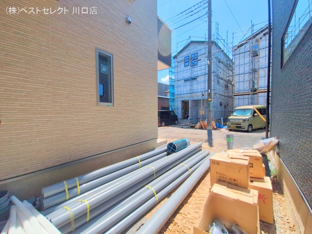 埼玉県川口市芝宮根町の新築戸建て外構写真 2025年7月28日撮影