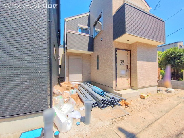 埼玉県川口市芝宮根町の新築戸建て外構写真 2025年7月28日撮影