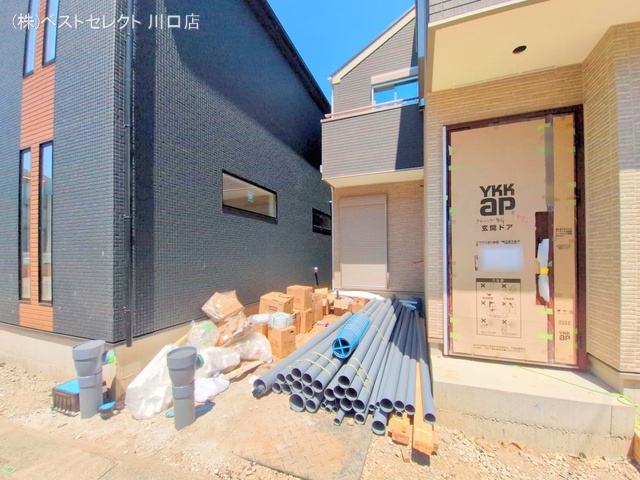 埼玉県川口市芝宮根町の新築戸建て外構写真 2025年7月28日撮影