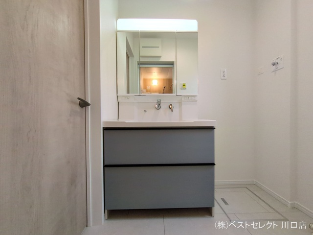 埼玉県川口市芝宮根町の新築戸建て洗面所写真 2025年10月15日撮影