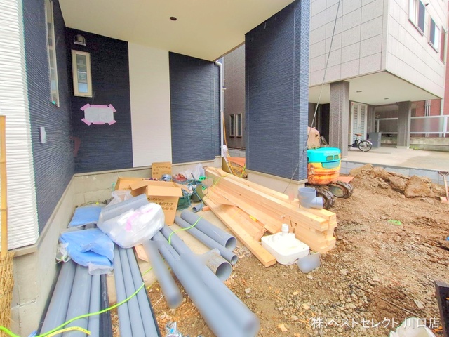 埼玉県川口市芝中田2丁目の新築戸建て外構写真 2025年9月30日撮影