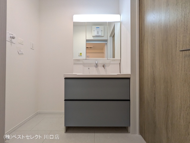 埼玉県川口市芝中田2丁目の新築戸建て洗面所写真 2025年12月24日撮影