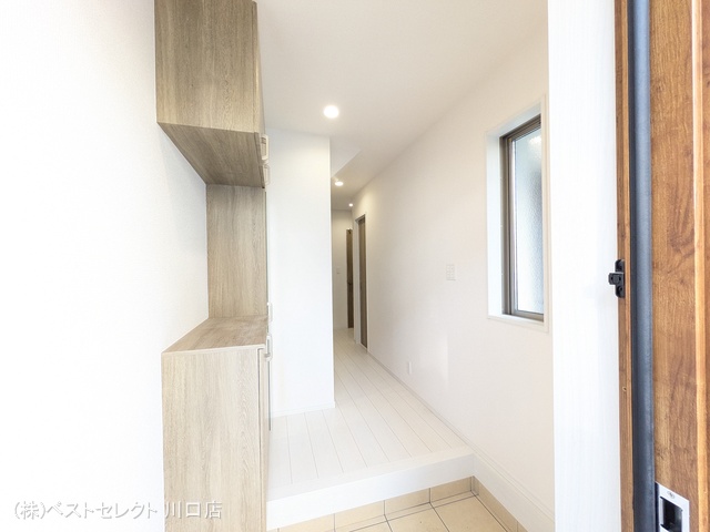 埼玉県川口市芝中田2丁目の新築戸建て玄関写真 2025年12月24日撮影