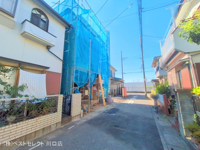 埼玉県川口市三ツ和3丁目の新築戸建てシート写真 2025年7月30日撮影