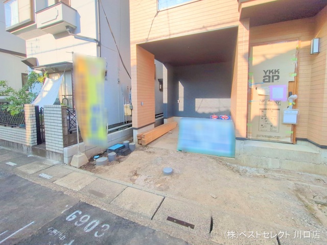 埼玉県川口市三ツ和3丁目の新築戸建て外構写真 2025年8月26日撮影