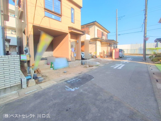 埼玉県川口市三ツ和3丁目の新築戸建て外構写真 2025年8月26日撮影