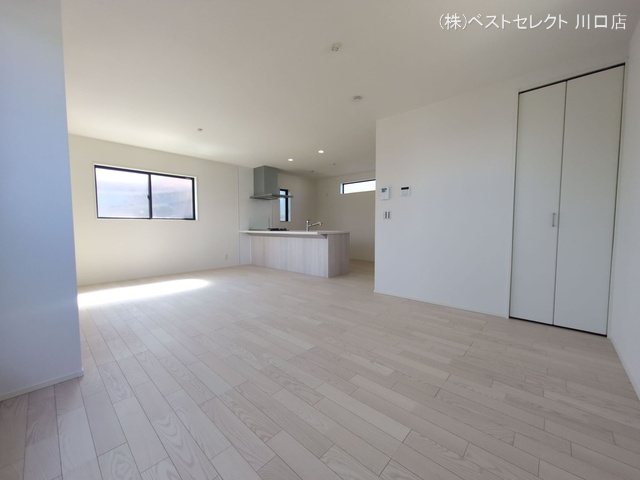 埼玉県川口市東川口6丁目の新築戸建てリビング写真 2025年9月25日撮影