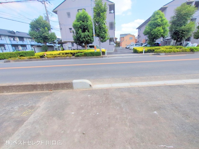 埼玉県川口市東川口6丁目の新築戸建て外構写真 2025年8月31日撮影