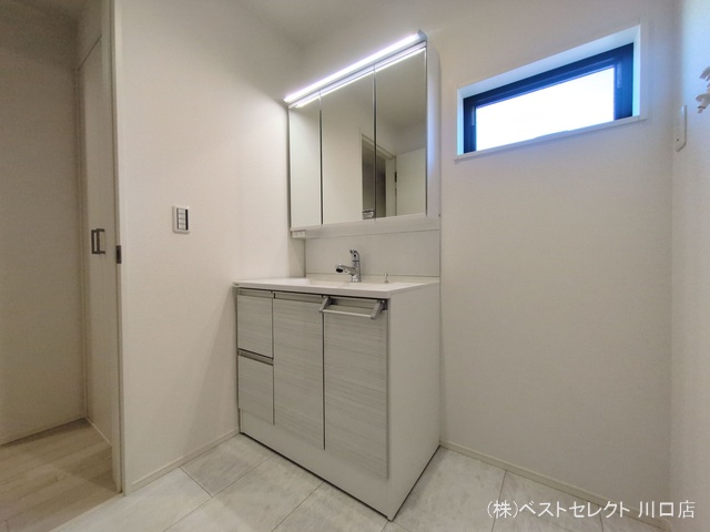 埼玉県川口市東川口6丁目の新築戸建て洗面所写真 2025年9月25日撮影