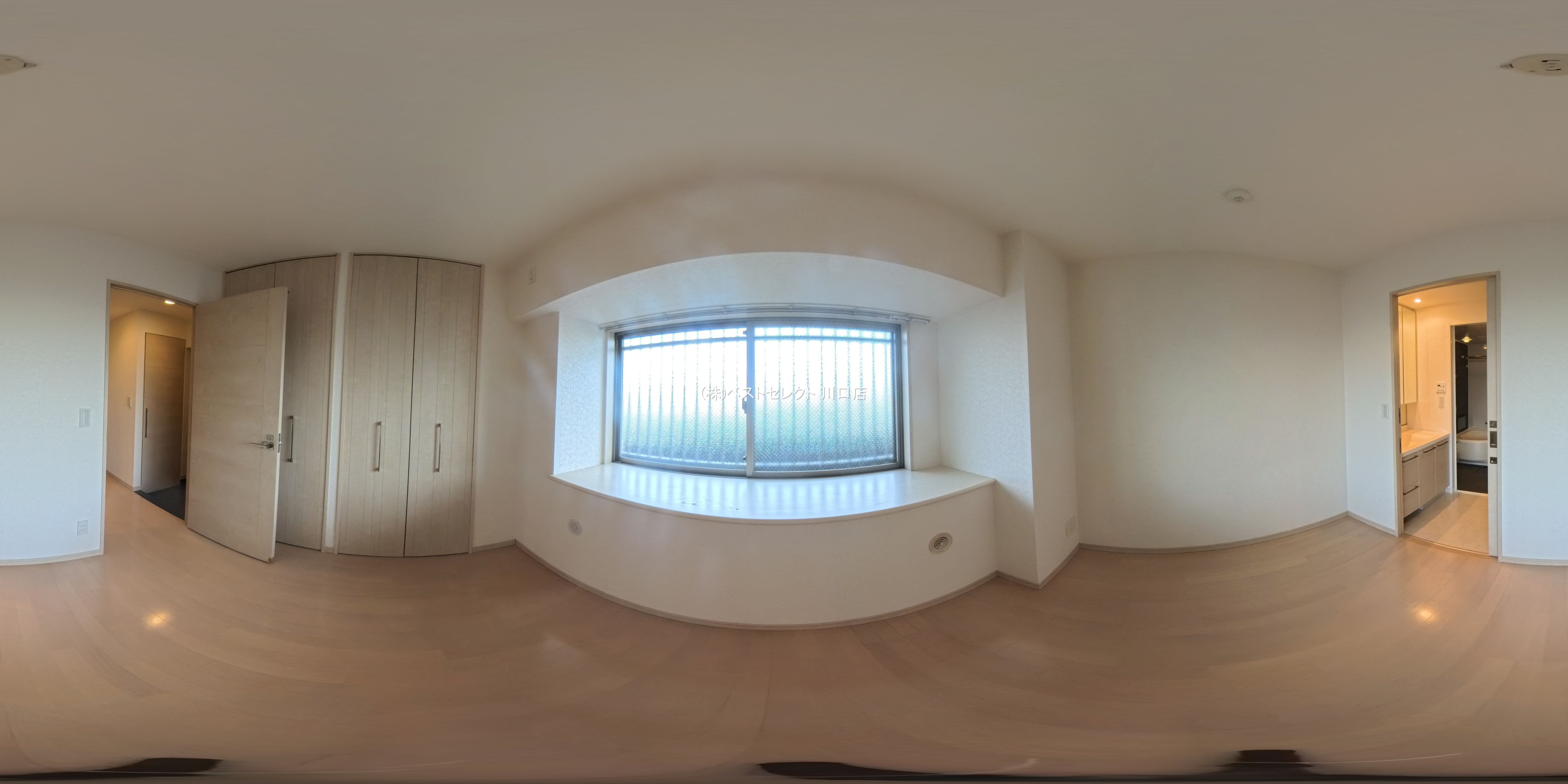 埼玉県川口市大字里のマンション『シーズガーデングリーンパティオ』パノラマ（居室メイン）写真 2025年6月30日撮影