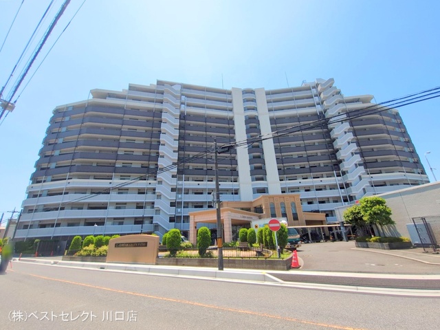 埼玉県川口市大字里のマンション『シーズガーデングリーンパティオ』外観写真 2025年6月17日撮影