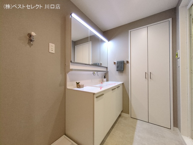 埼玉県川口市元郷1丁目のマンション『レーベンハイム川口元郷サザンテラス』洗面所写真 2025年7月2日撮影