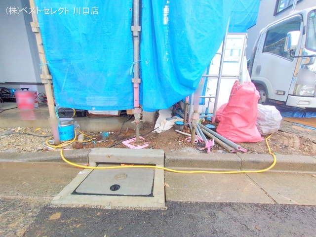 埼玉県蕨市北町２丁目の新築戸建てシート写真 2025年6月24日撮影