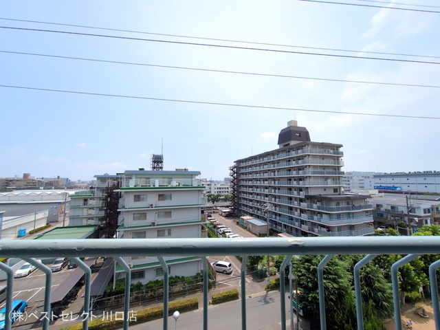 埼玉県蕨市北町５丁目のマンション『ストークマンション南浦和』バルコニー写真 2025年7月7日撮影