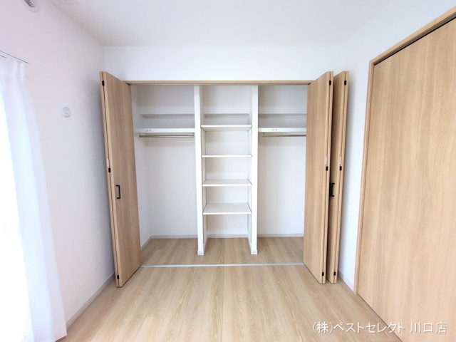 埼玉県蕨市北町５丁目のマンション『ストークマンション南浦和』収納(ウォークインクローゼット)写真 2025年7月7日撮影