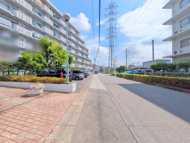 埼玉県蕨市北町５丁目のマンション『ストークマンション南浦和』外観写真 2025年6月26日撮影