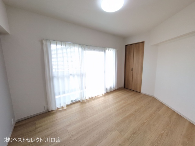 埼玉県蕨市北町５丁目のマンション『ストークマンション南浦和』居室メイン写真 2025年7月7日撮影