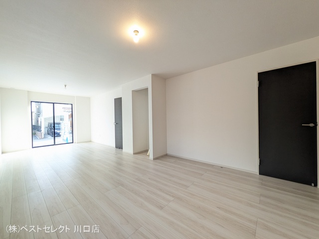 埼玉県川口市戸塚境町の新築戸建てリビング写真 2025年12月22日撮影