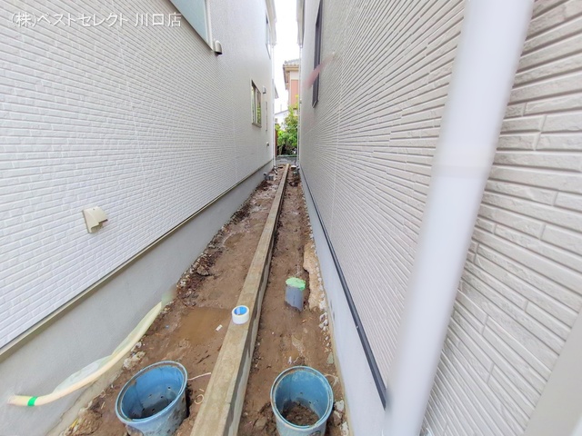 埼玉県川口市戸塚境町の新築戸建て外構写真 2025年10月19日撮影