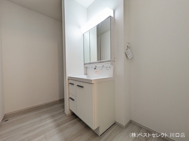 埼玉県川口市戸塚境町の新築戸建て洗面所写真 2025年12月22日撮影