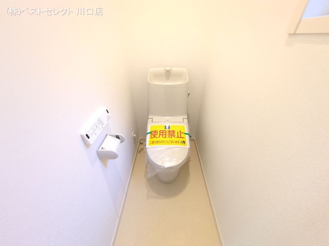 埼玉県川口市青木2丁目の新築戸建てトイレ写真 2025年9月25日撮影