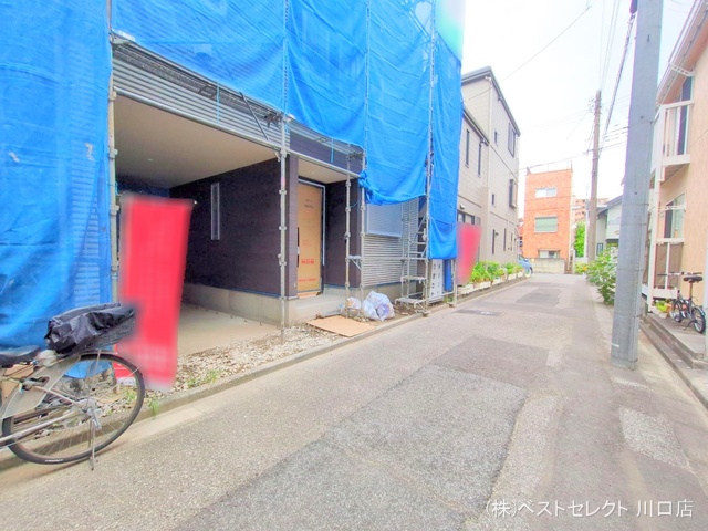 埼玉県川口市青木2丁目の新築戸建て外構写真 2025年8月13日撮影