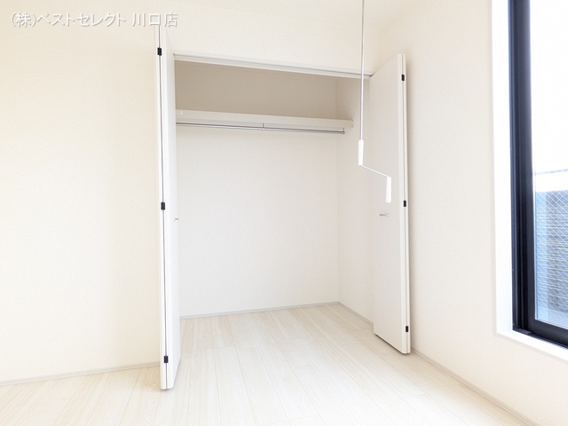 埼玉県戸田市笹目３丁目の新築戸建て収納(ウォークインクローゼット)写真 2026年3月15日撮影