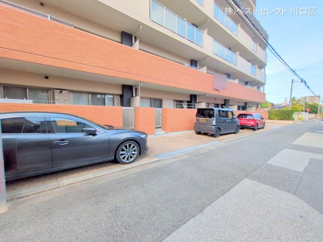 埼玉県蕨市塚越６丁目のマンション『レリア蕨塚越』外観写真 2025年8月27日撮影