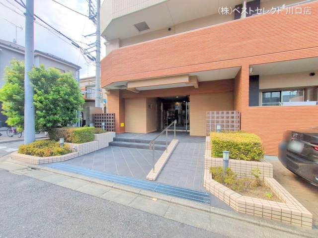 埼玉県蕨市塚越６丁目のマンション『レリア蕨塚越』外観写真 2025年8月27日撮影