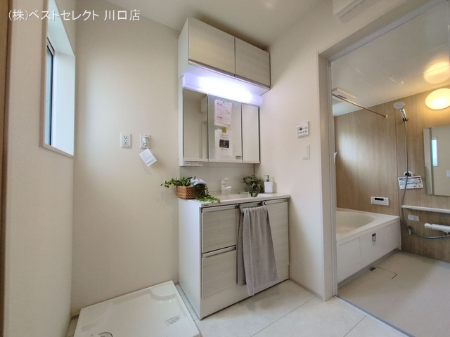 埼玉県川口市差間3丁目の新築戸建て洗面所写真 2025年10月8日撮影