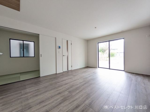 埼玉県川口市大字伊刈の新築戸建てリビング写真 2026年3月18日撮影