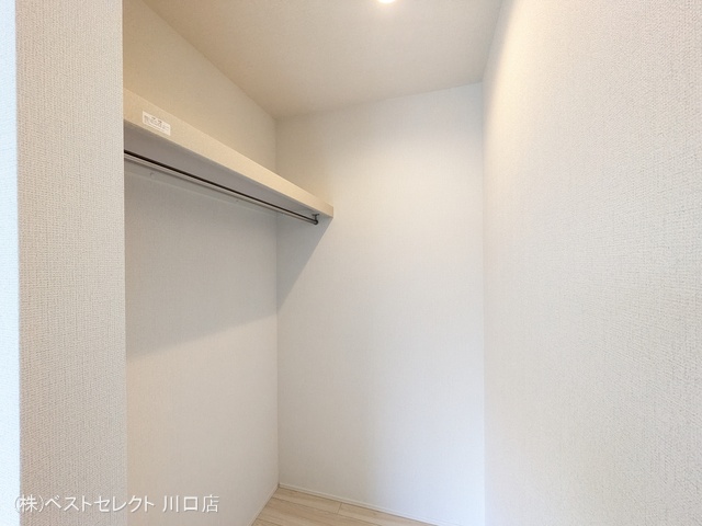 埼玉県川口市大字伊刈の新築戸建て収納(ウォークインクローゼット)写真 2026年3月18日撮影