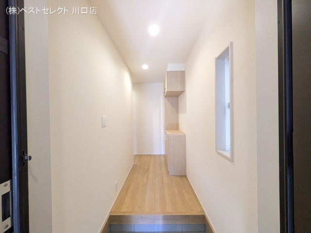 埼玉県川口市弥平１丁目の新築戸建て玄関写真 2026年3月4日撮影